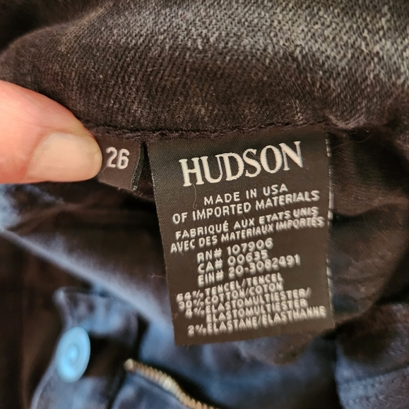 Hudson Jeans - size 26 Nico Midrise Ankle Black w/ hole pattern design down leg - Picture 8 of 12